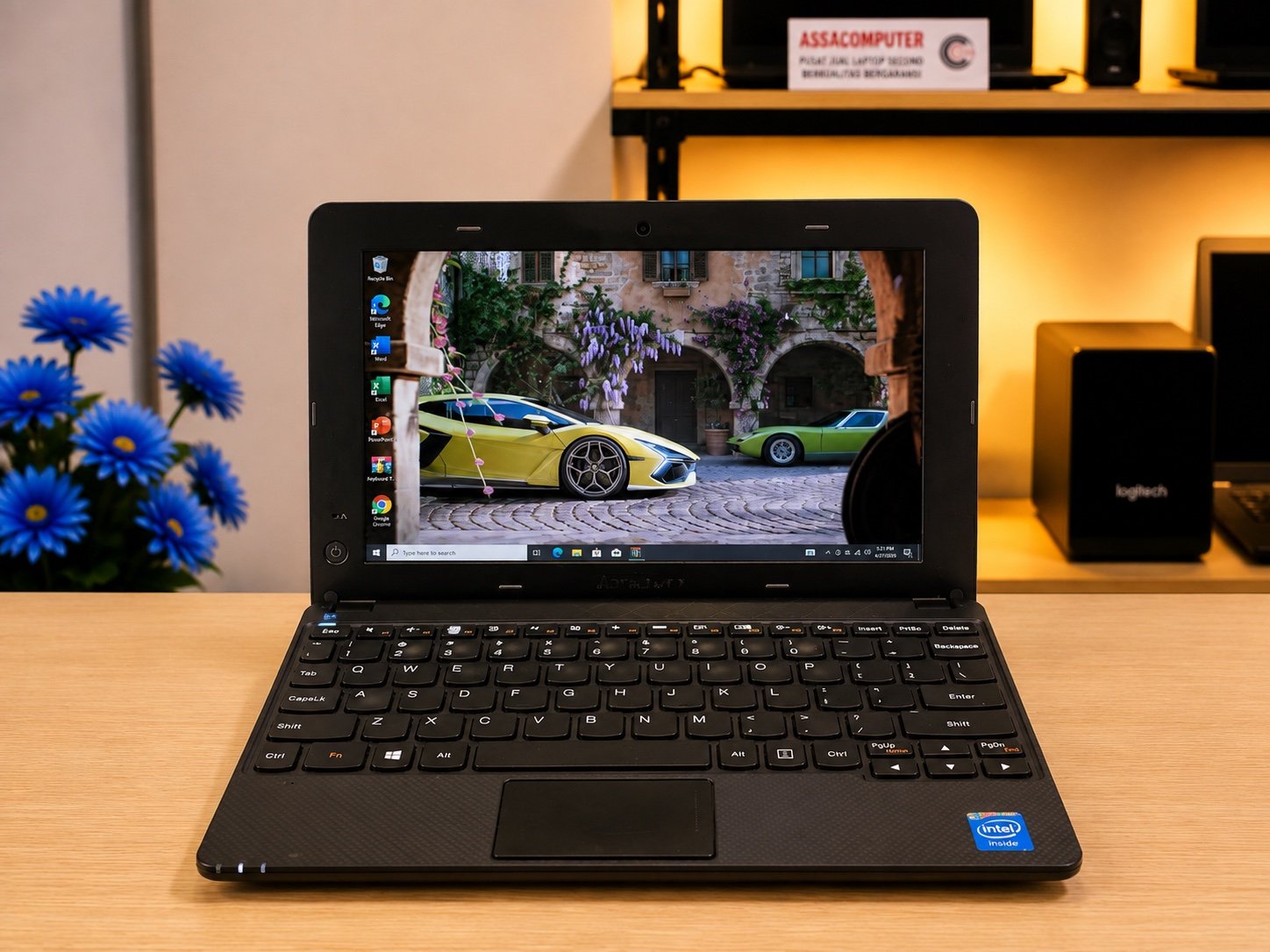 Lenovo Ideapad E10-30 bekas - Assacomputer Jogja